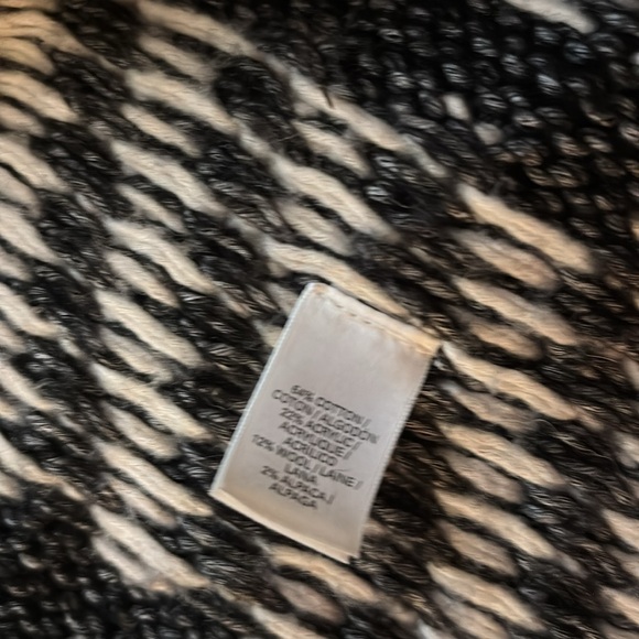 Victoria’s Secret dark cotton alpaca blend sweater 3/4 sleeves size medium women - Picture 4 of 5